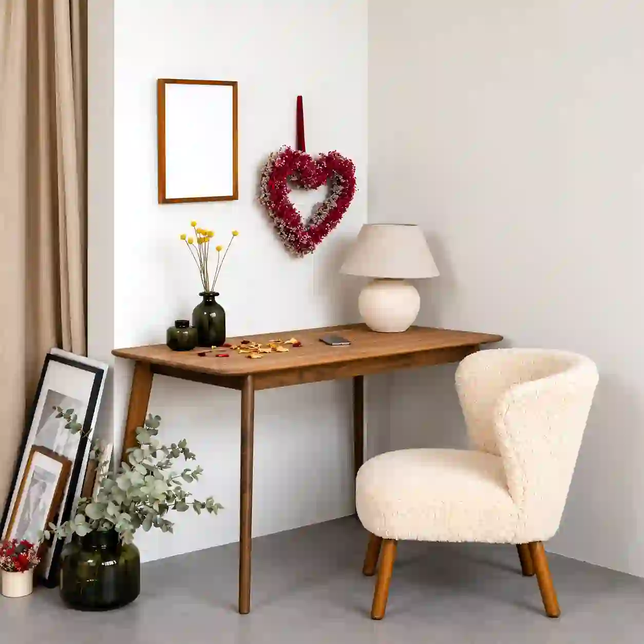 Furniture & Home Décor